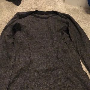 Black Lululemon workout top